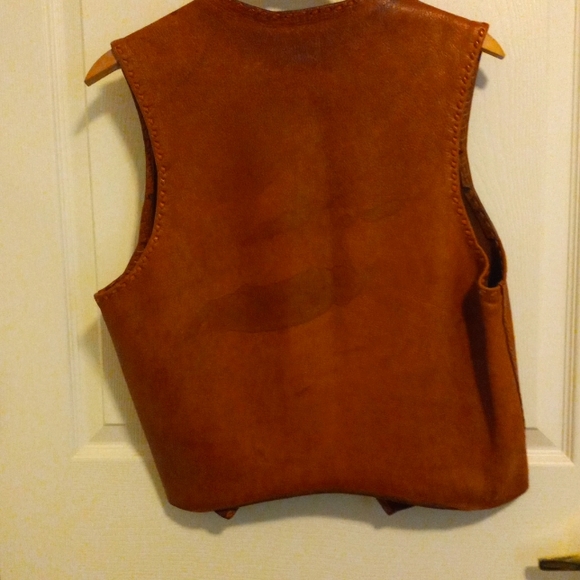 LEATHER VEST - Picture 4 of 11